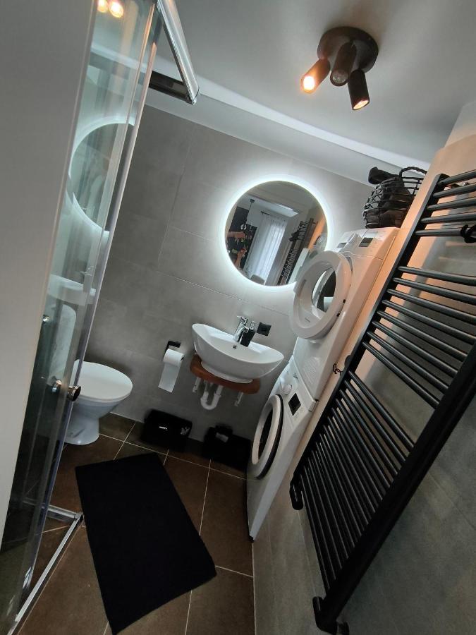 Studio White Bears Akureyri Exteriör bild