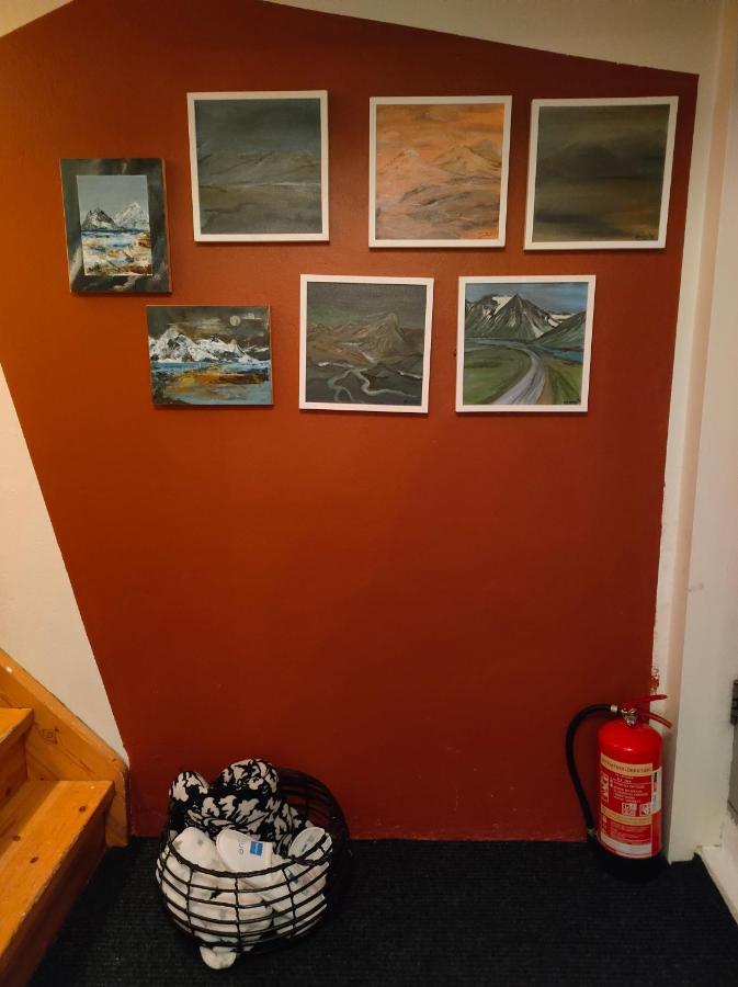 Studio White Bears Akureyri Exteriör bild